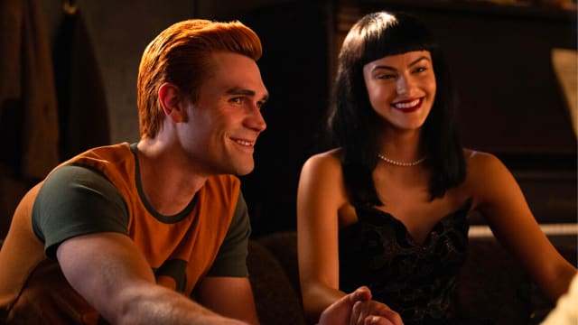 KJ Apa as Archie Andrews and Camila Mendes as Veronica Lodge in Riverdale.