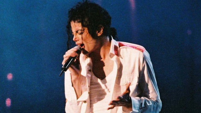 Michael Jackson performs on his Dangerous Tour