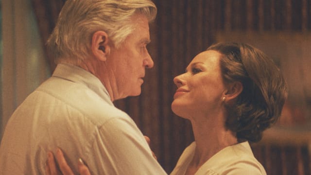 Treat Williams and Naomi Watts in the Feud.
