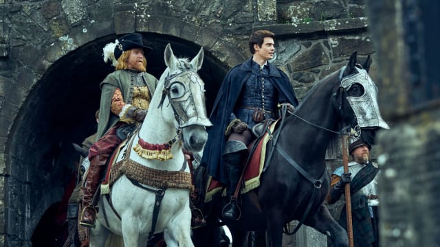 King James played by Tony Curran and George Villiers played by Nicholas Galitzine in Episode 4 of Mary & George.