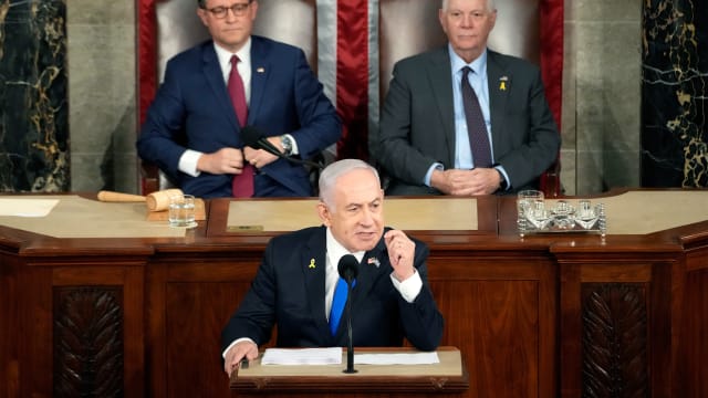 Benjamin Netanyahu speaks to Congress