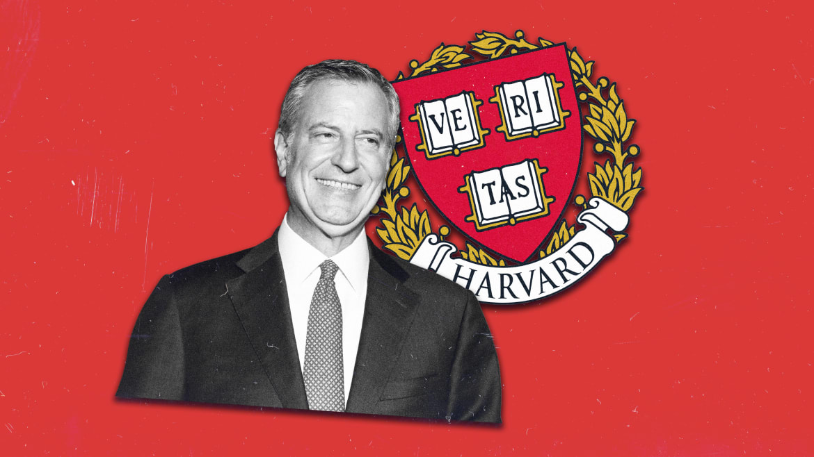 Here’s What Bill de Blasio Is Qualified to Teach at Harvard