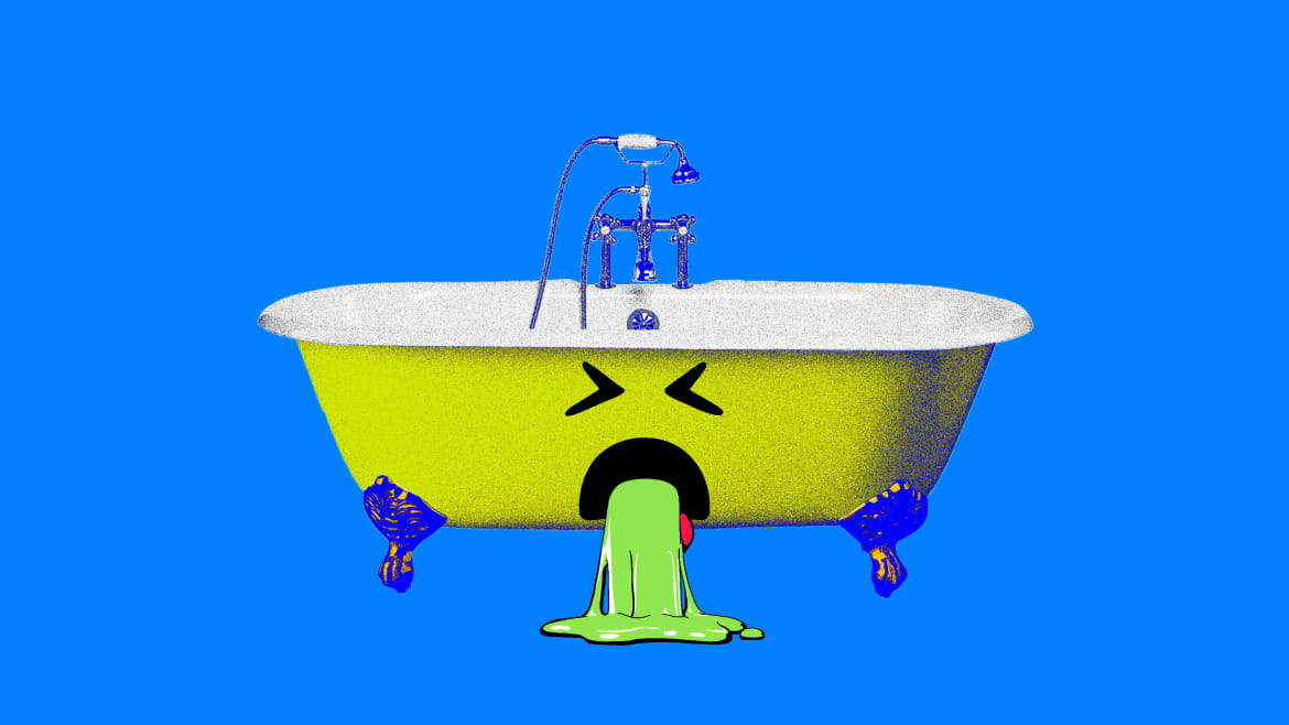 TikTok Is Freaking Out About Hotel Bathtubs—Just How Gross Are They?