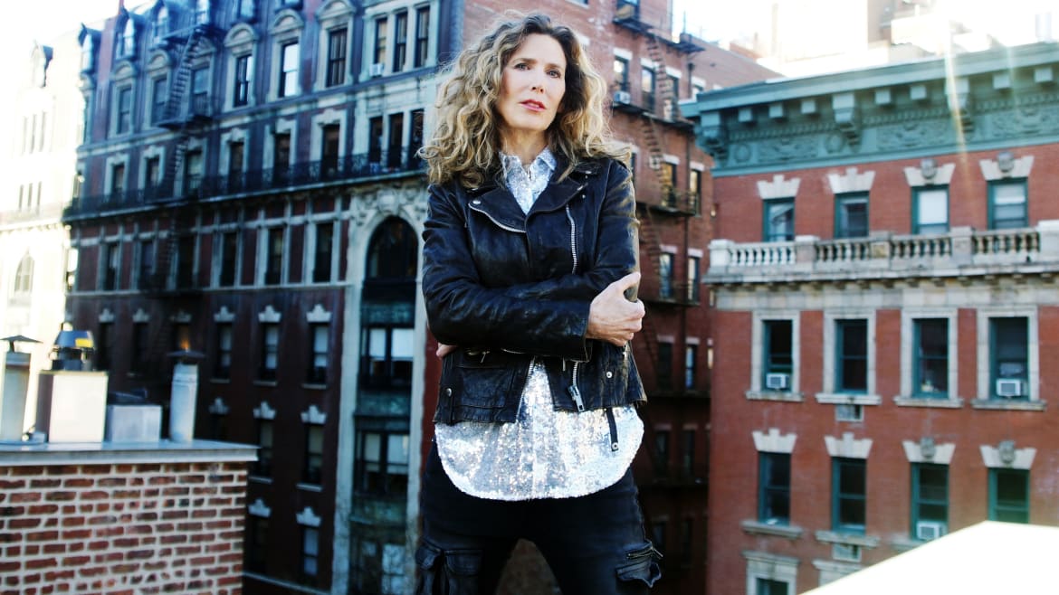 Sophie B. Hawkins Opens Up About Breaking ‘Free’ From Her ’90s Cage