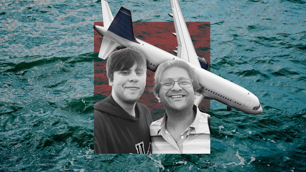 Tycoon on Lost Titanic Sub Survived Horrific ‘Plane Plunge,’ Wife Said
