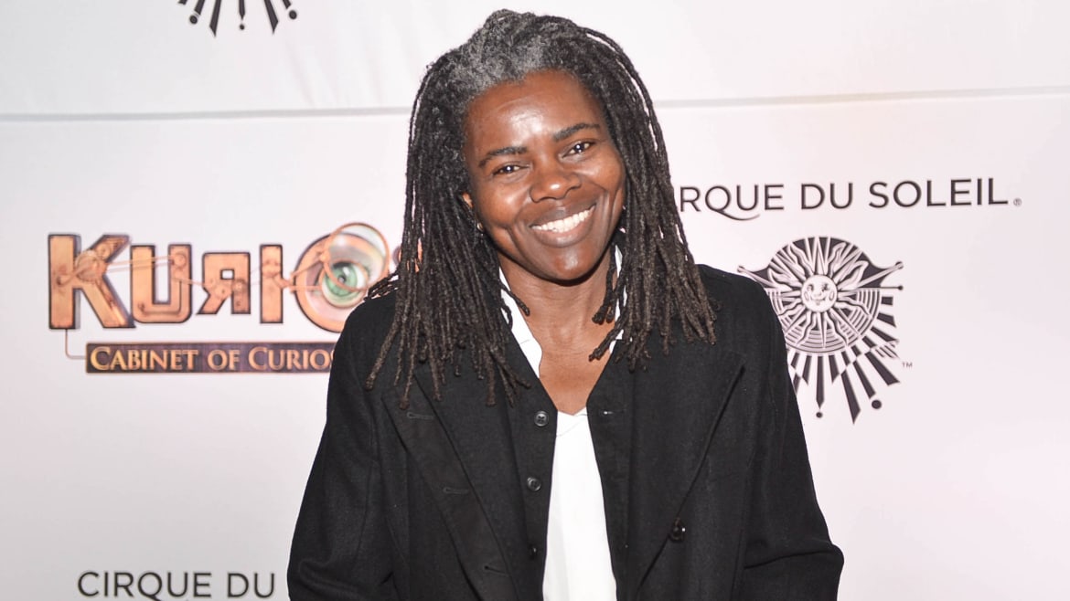 Tracy Chapman Is Making Bank Off of Inferior ‘Fast Car’ Covers