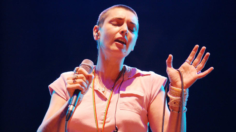 A museum waxwork of Sinéad O’Connor has been withdrawn after complaints.