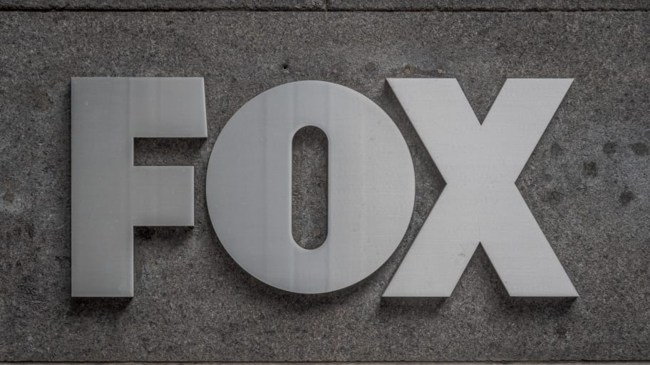Former GOP FCC Chair Joins Fight to Yank Fox Broadcast License