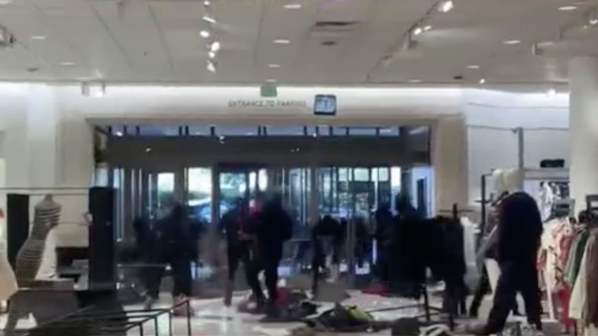 Westfield Topanga mall possible shooting - suspects arrested