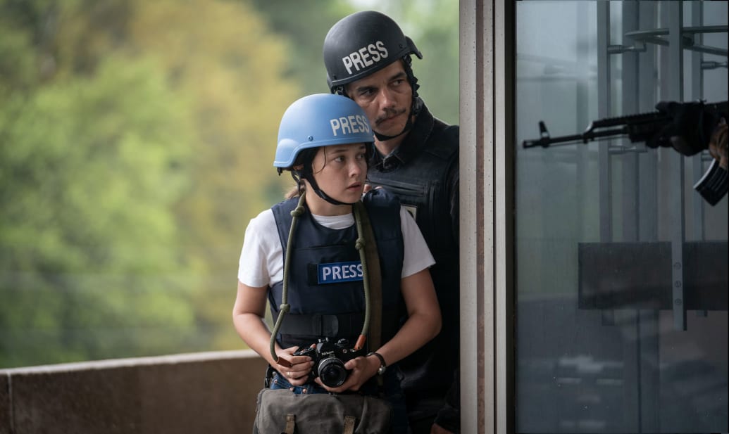 A photo of Cailee Spaeny and Wagner Moura in 'Civil War'