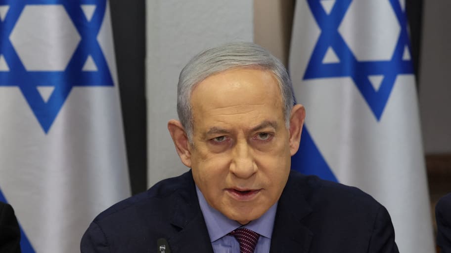 Former Israeli national security officials have signed a letter calling for Prime Minister Benjamin Netanyahu’s removal from office. 