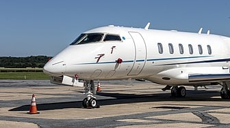 A Bombardier Challenger 300, the same aircraft Dana Hyde boarded before her death.