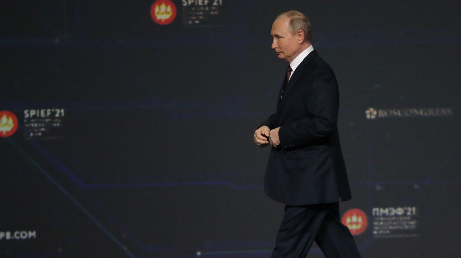 El Foro Económico «Davos Ruso» de Vladimir Putin en San Petersburgo es de hecho un gran y triste desastre
