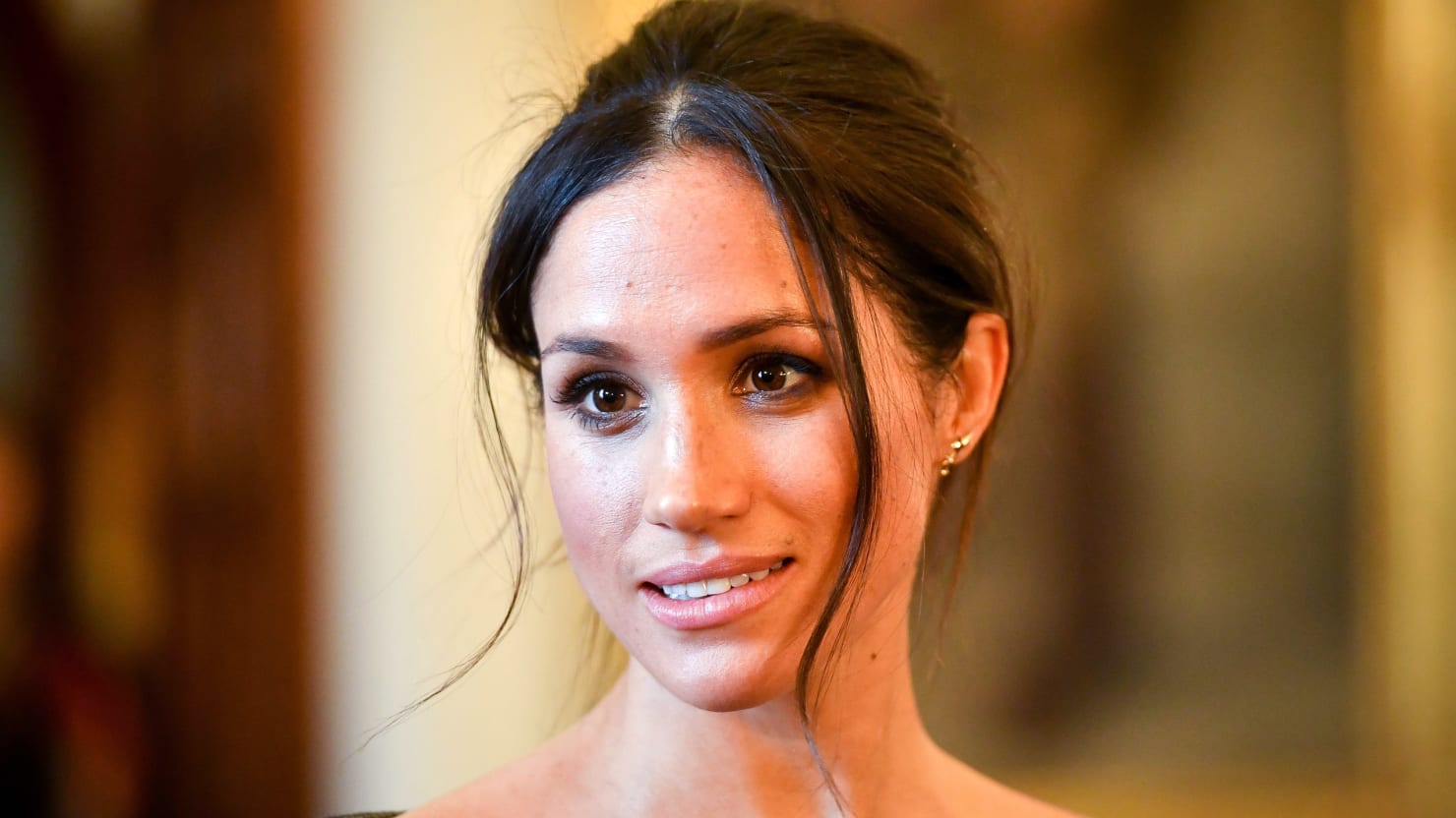 Meghan Markle shows how much she still hates the palace in the birth certificate row
