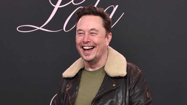 South African Tesla CEO Elon Musk arrives for the Premiere of the movie 'Lola' at the Bruin theatre, in Los Angeles, on February 3, 2024. 