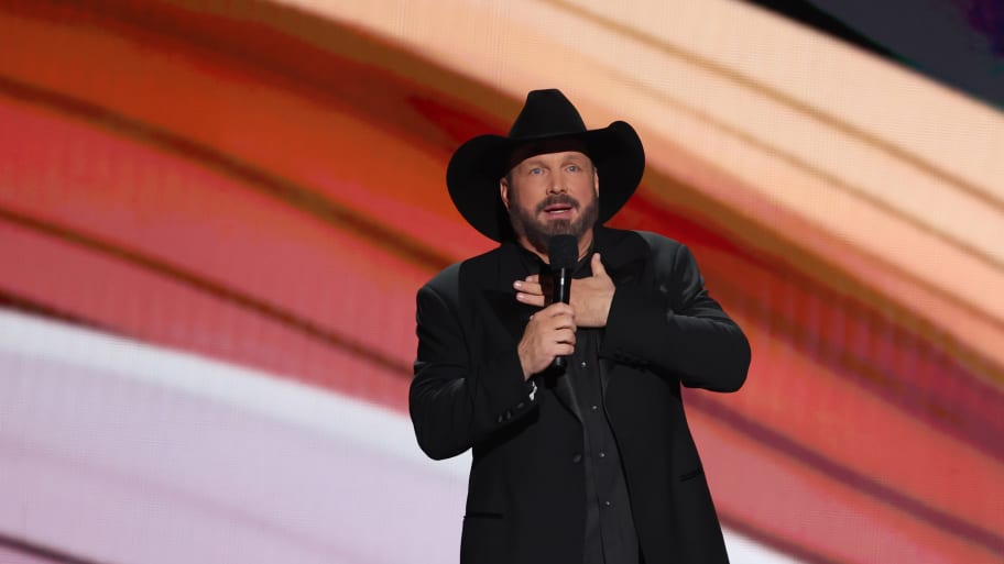 Garth Brooks Breaks Silence After Bar Equality Backlash