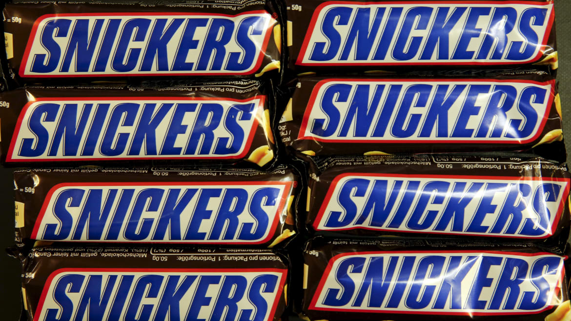 Man Attempts Courtroom Suicide With Poisoned Snickers Bar as Guilty Verdict Is Read