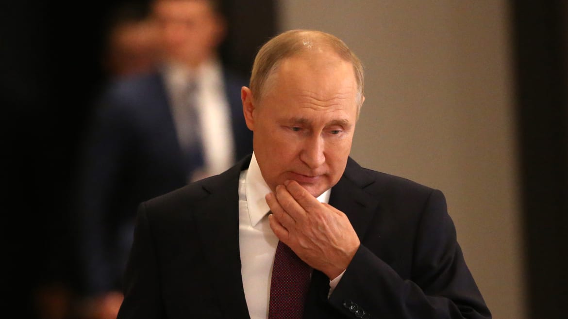 Putin’s Right-Hand Men Publicly Mock ‘Garbage’ War Failures