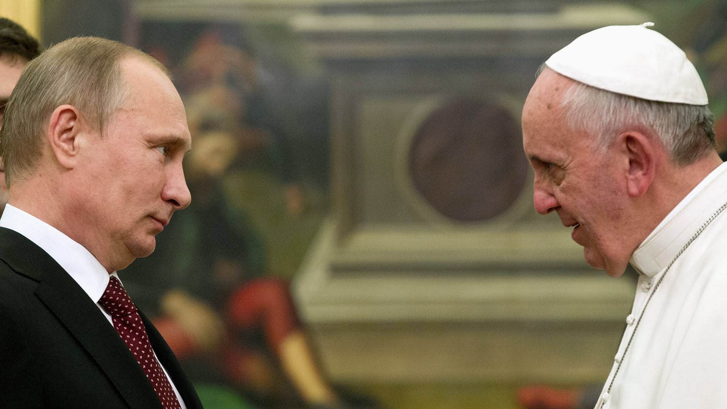 Pope Francis Says NATO Started War in Ukraine by ‘Barking at Putin’s Door’ – The Daily Beast
