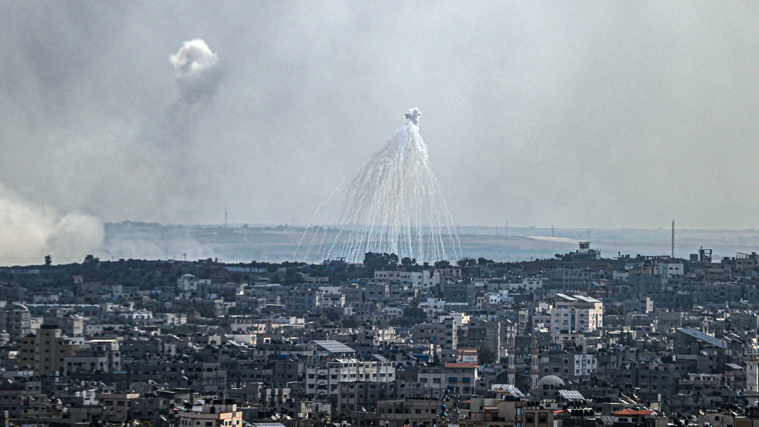 Smoke rises as the Palestinian Foreign Ministry claimed that Israel used phosphorus bombs