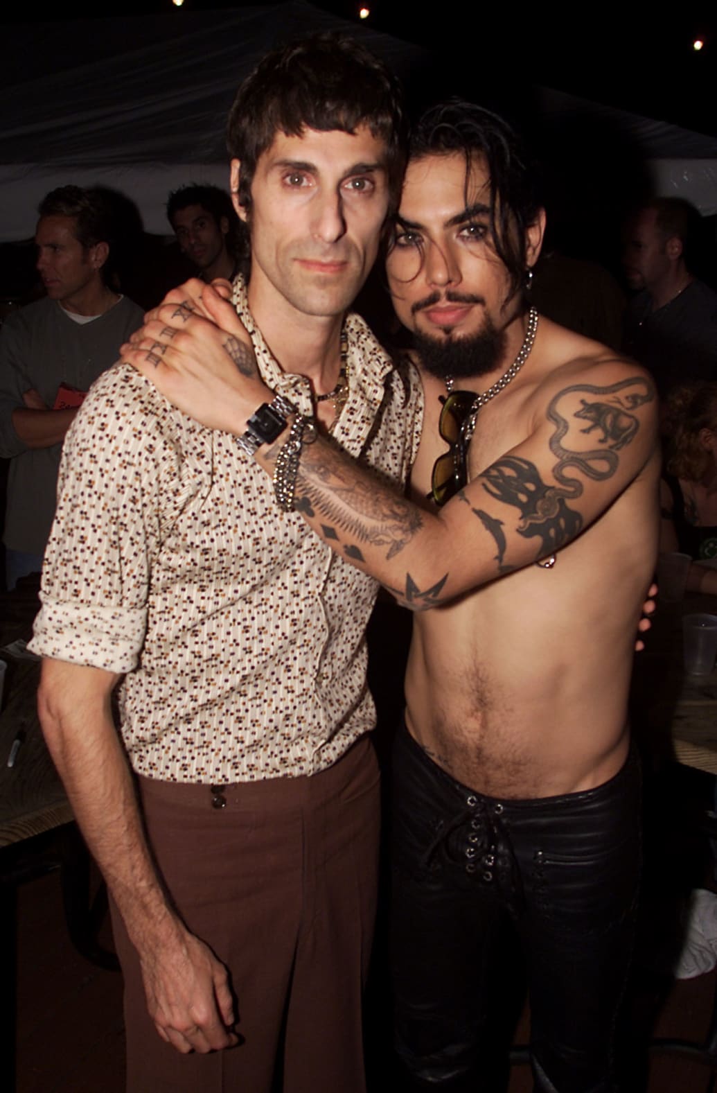 Perry Farrell (à esquerda) e Dave Navarro em 2001