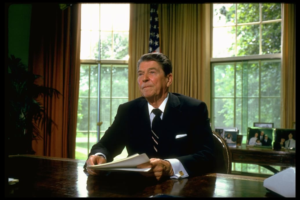 Ronald Reagan giving a speech in the White House