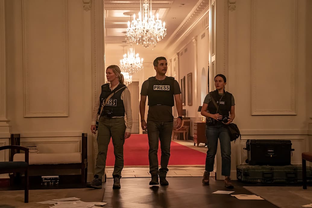 A photo of Kirsten Dunst, Cailee Spaeny, and Wagner Moura in 'Civil War'