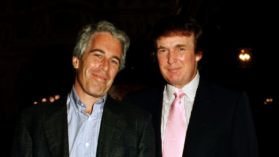 Jeffrey Epstein Held Meetings With Trump Allies Ahead of 2016 Election (thedailybeast.com)