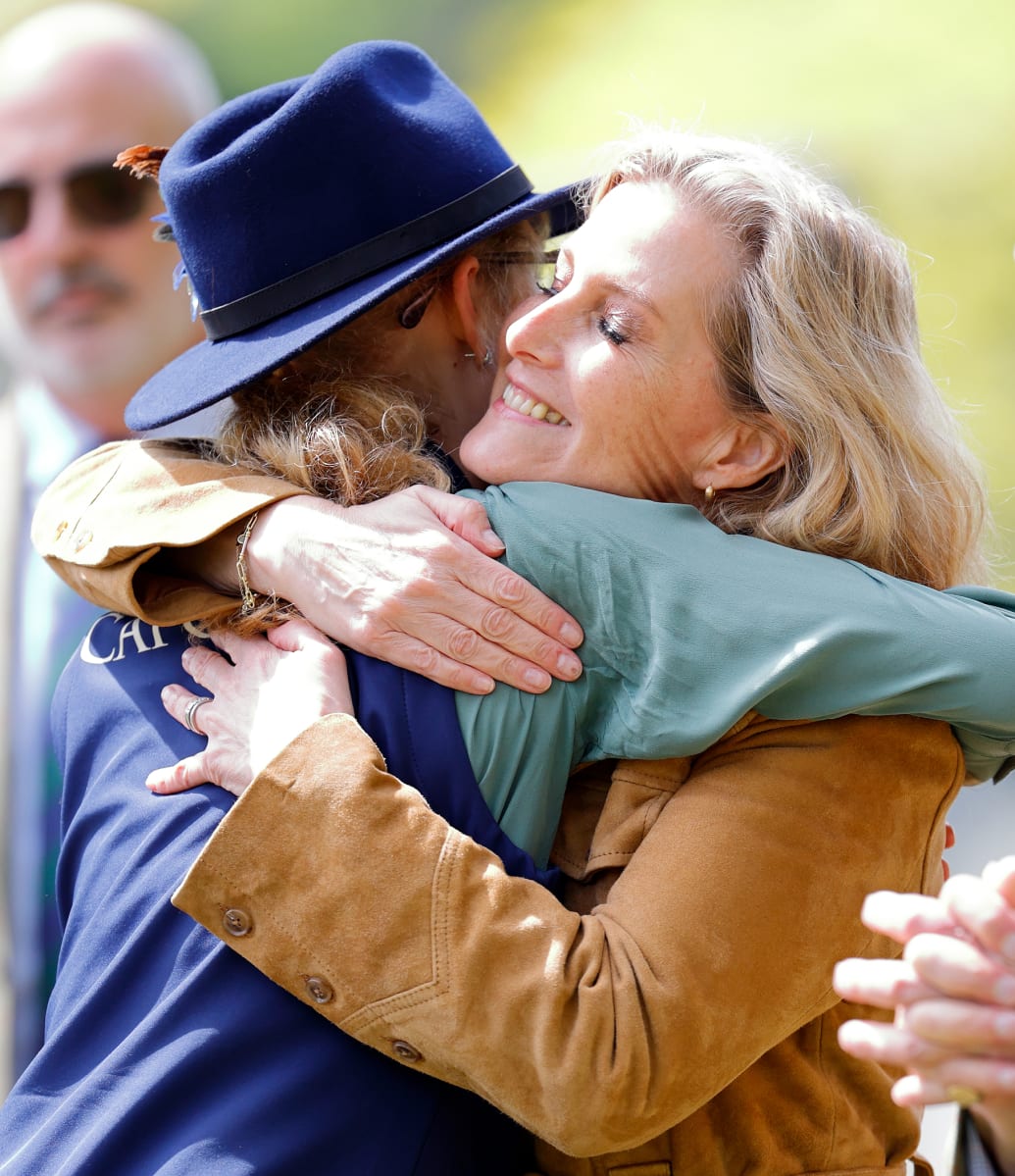  Lady Louise Windsor hugs her mother Sophie, Duchess of Edinburgh as they attend day 4 of the 2024 Royal Windsor Horse Show in Home Park, Windsor Castle on May 4, 2024 in Windsor, England. 