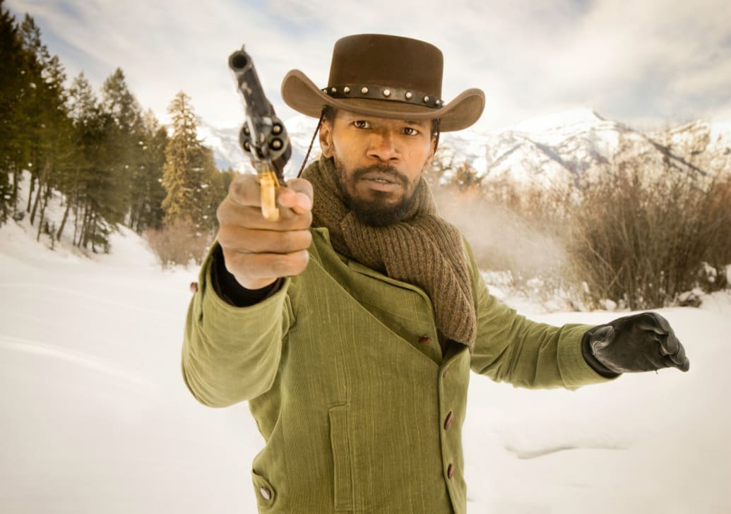 Jamie Foxx in Django Unchained with guns out