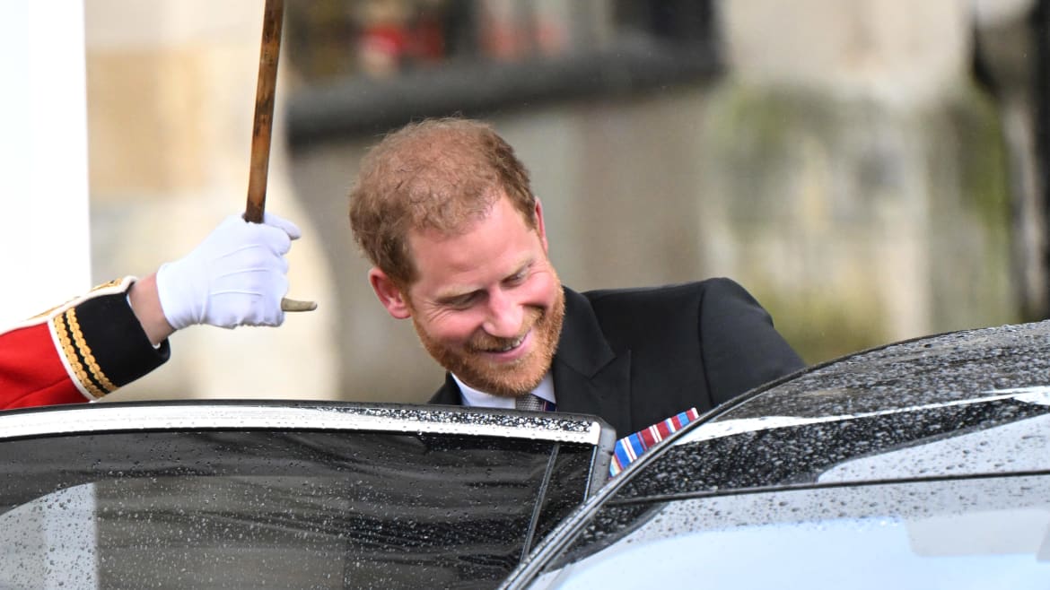 Harry Arrives in London Alone After Dramatic Dash to Be by King’s Side