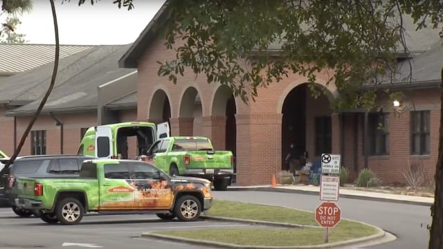 Fairhope West Elementary School in Alabama closed after almost 800 students were absent amid a gastrointestinal illness outbreak. 