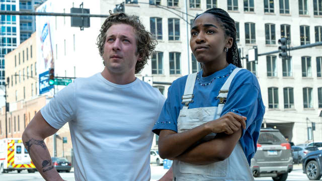 Photo still of Jeremy Allen White and Ayo Edebiri in The Bear