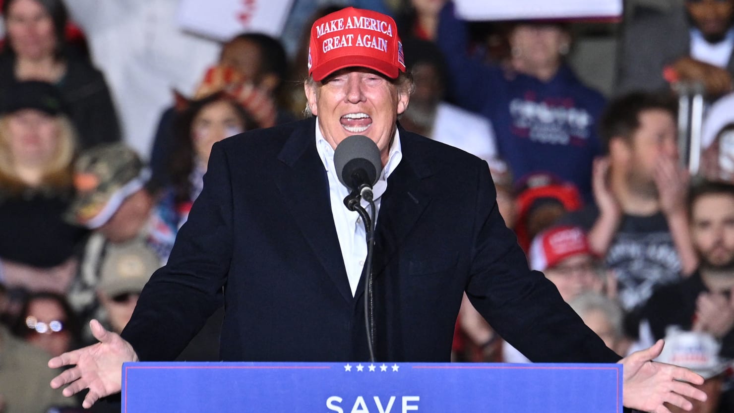 Trump's Arizona Speech Proves His Shock Comic Act Has Jumped the Shark - The Daily Beast
