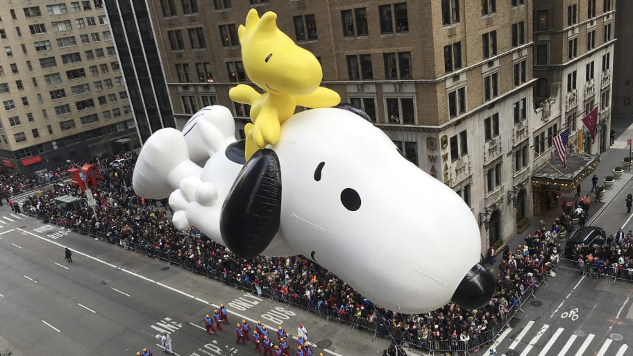 Snoopy and Woodstock balloons