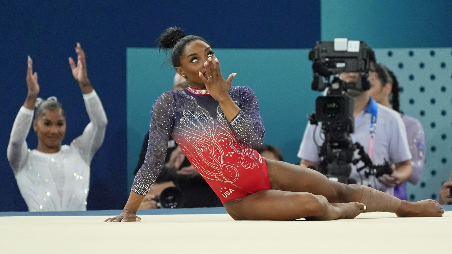 Simone Biles won silver on the floor.