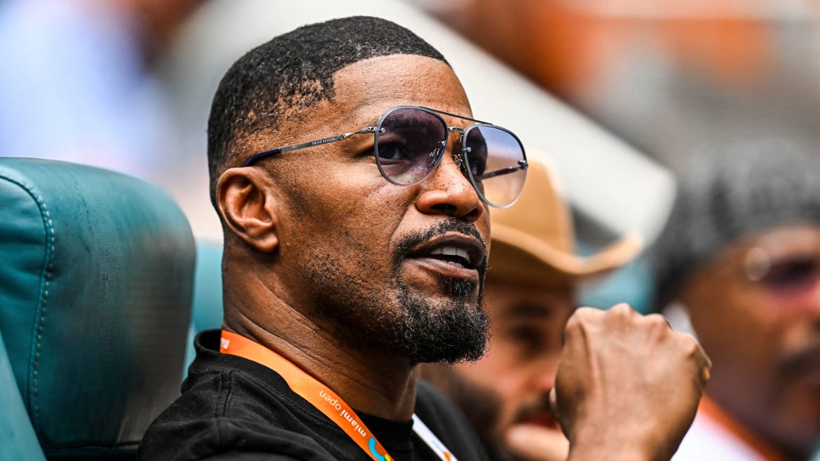 Jamie Foxx Gets Emotional in First Public Appearance Since Health Scare