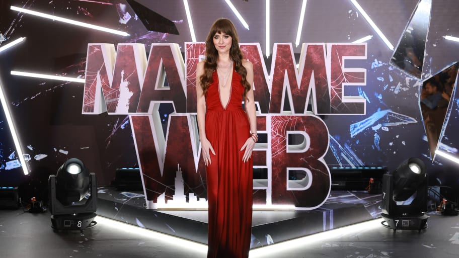 Dakota Johnson poses during the red carpet for the movie 'Madame Web'