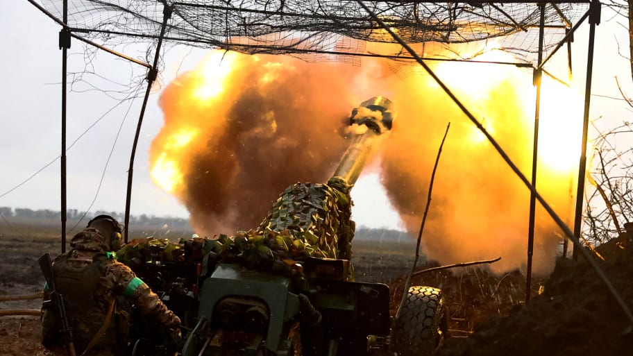 Ukrainian artillery fires towards the frontline during heavy fighting amid Russia's attack on Ukraine, near Bakhmut, Ukraine, April 13, 2023. 