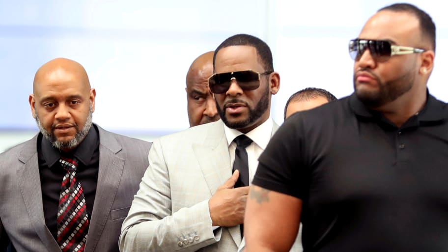 R. Kelly arriving at court in 2019