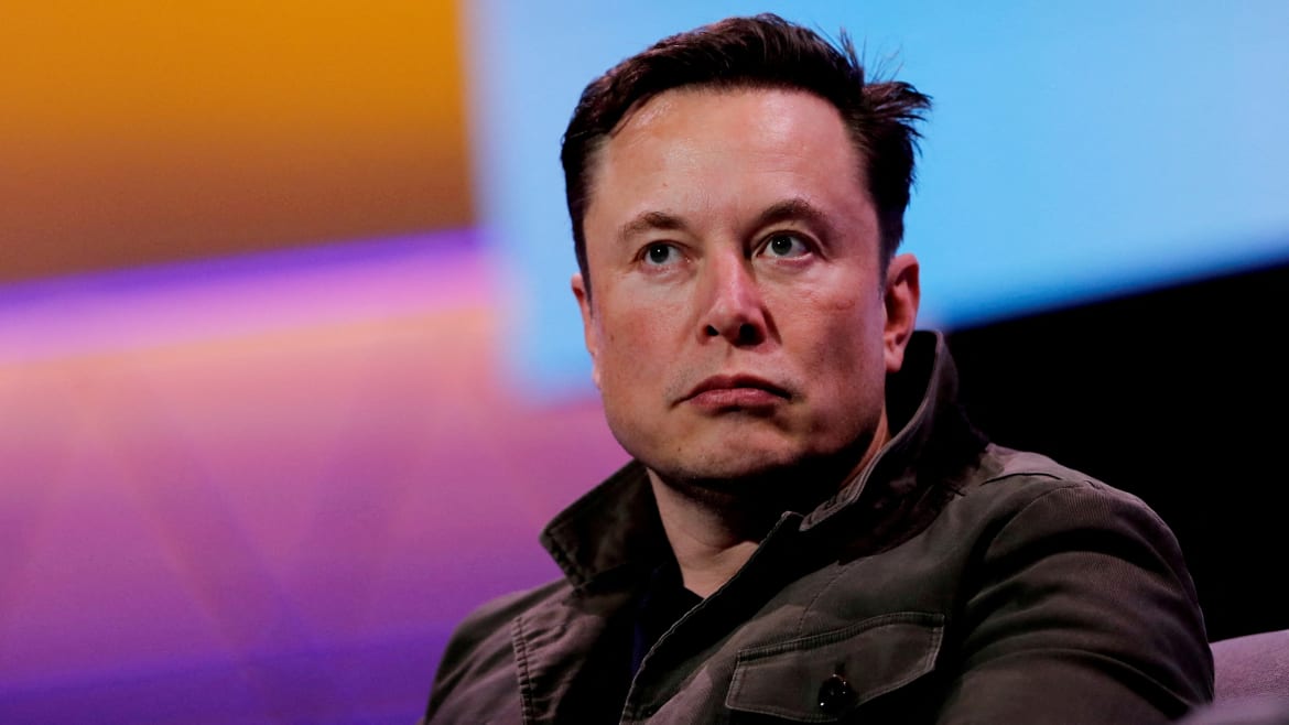 Musk Seems to Have Failed to Fire Employee Who Rebuked Him