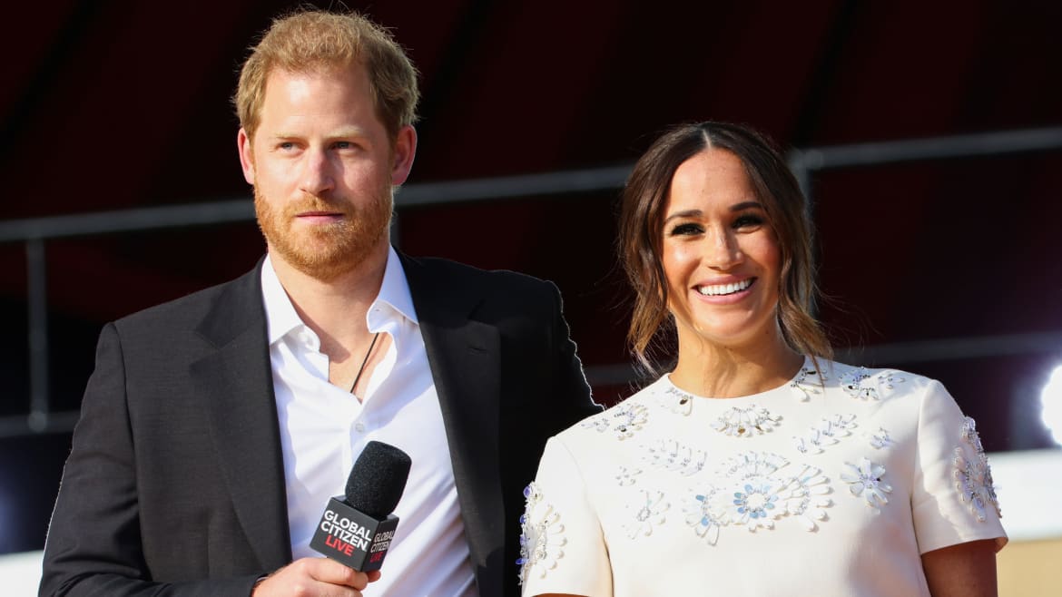Meghan and Harry Face Grilling by Samantha Markle’s Lawyers