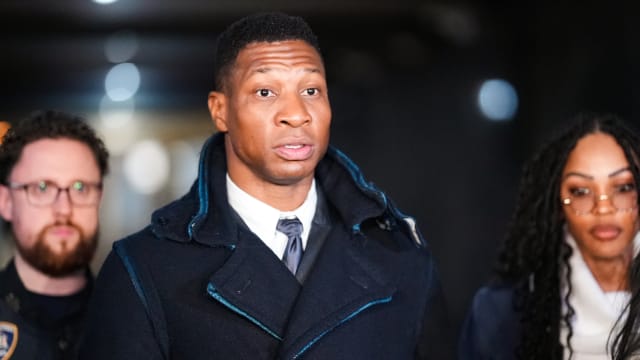 Actor Jonathan Majors leaves the courthouse following closing arguments in Majors' domestic violence trial at Manhattan Criminal Court on December 15, 2023 in New York City
