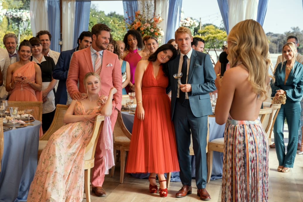 Dakota Fanning as Abby Winbury, Jack Reynor as Thomas Winbury, Eve Hewson as Amelia Sacks, Billy Howle as Benji Winbury, and Meghann Fahy as Merritt Monaco