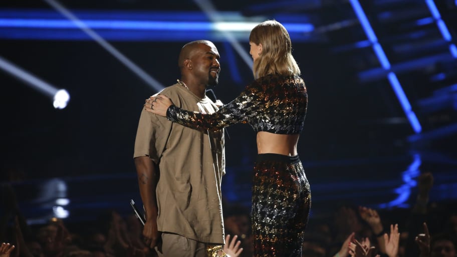 Kanye West And Taylor Swift Phone Conversation Leaked