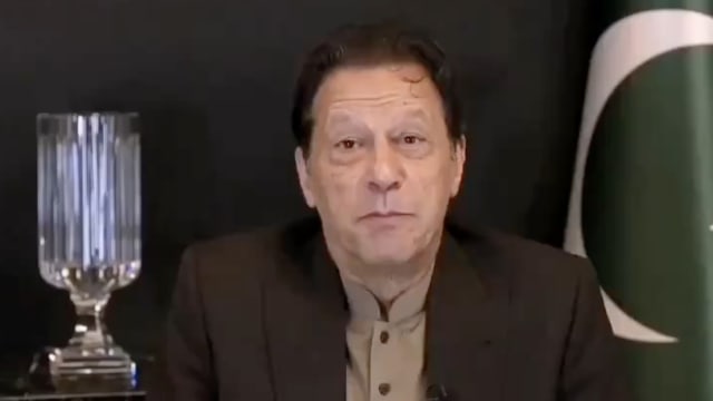 Imran Khan appearing to talk to the camera in an AI video.