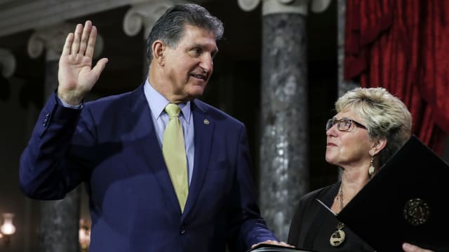 Sen. Joe Manchin’s (L) wife, Gayle Conelly Manchin (R), was hospitalized Monday after a car accident in Birmingham, Alabama.