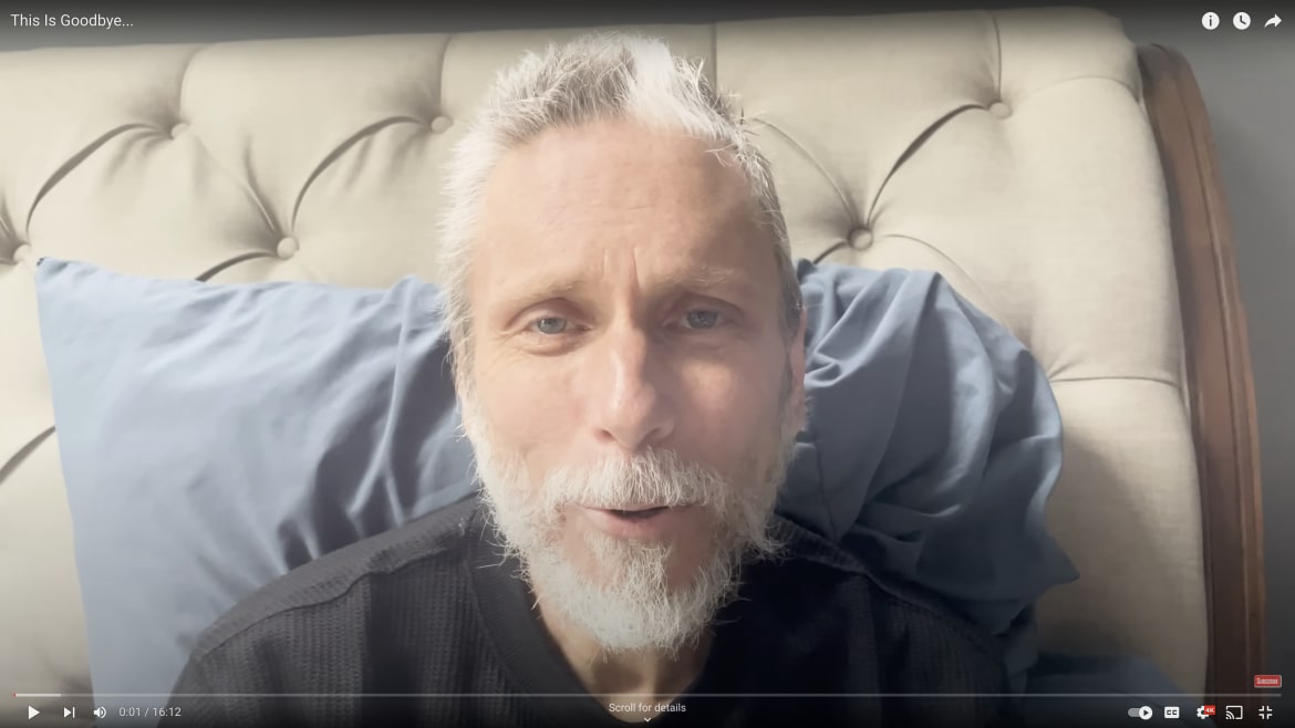 Reptile Vlogger With Terminal Cancer Posts Gut-Wrenching Farewell Video