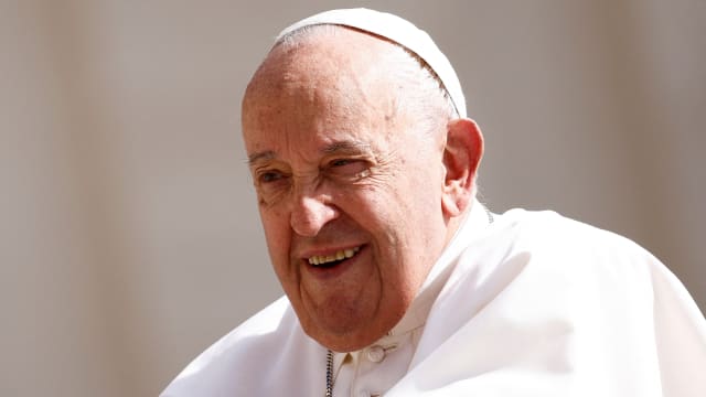 Pope Francis has apologized after being accused of using a homophobic slur, according to a Vatican spokesperson.