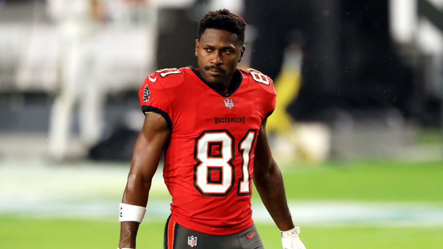 Ex-Buccaneers receiver: Ditch the uniforms